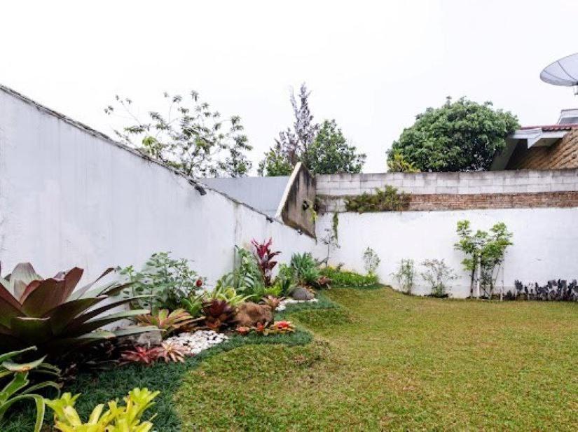 Stylish Villa At Green Apple U 35A Cipanas Puncak Sindanglaya Luaran gambar