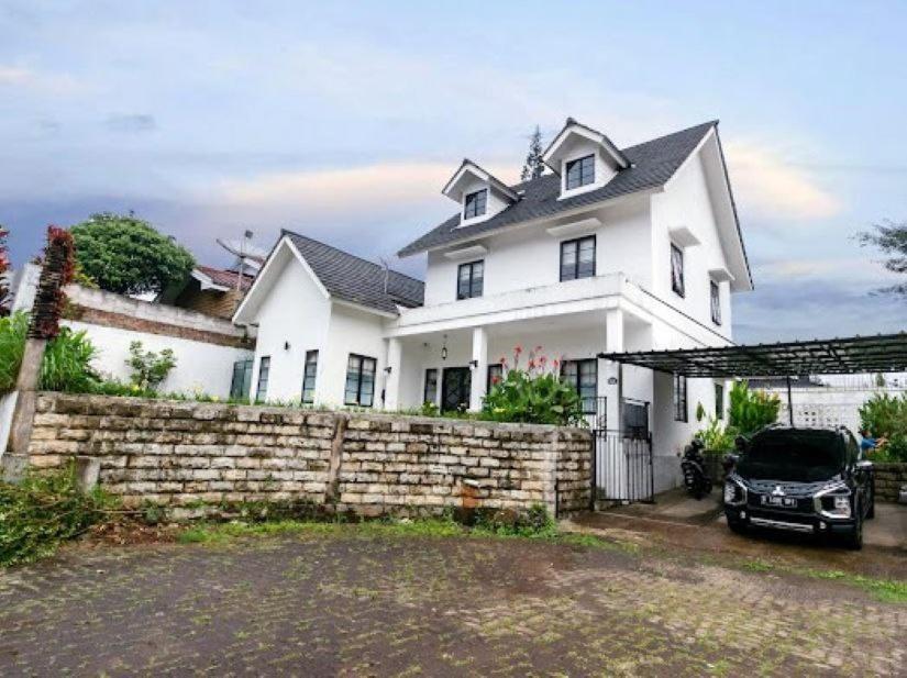 Stylish Villa At Green Apple U 35A Cipanas Puncak Sindanglaya Luaran gambar